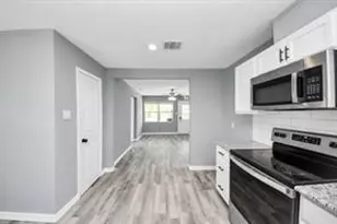 2102 Dewberry Ln, Pasadena, TX 77502 - Photo 7