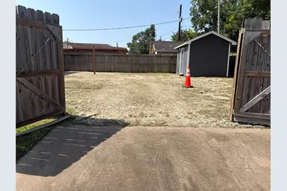 2102 Dewberry Lane, Pasadena, TX 77502 - Photo 13