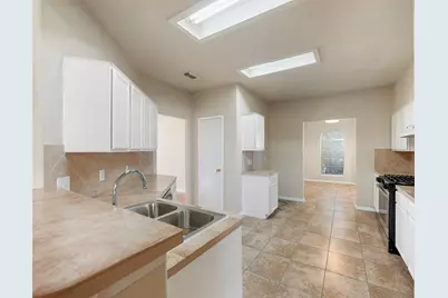 12146 Glen Crossing Circle, Humble, TX 77346 - Photo 9