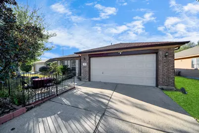 9519 Summer Laurel Lane, Houston, TX 77088 - Photo 19