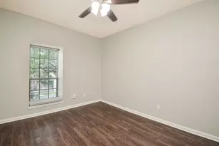 2475 Underwood St, Houston, TX 77030 - Photo 13