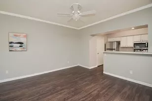 2475 Underwood St, Houston, TX 77030 - Photo 9