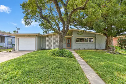 10 Maple Lane, Galveston, TX 77551 - Photo 1