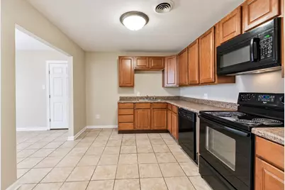 10 Maple Lane, Galveston, TX 77551 - Photo 5