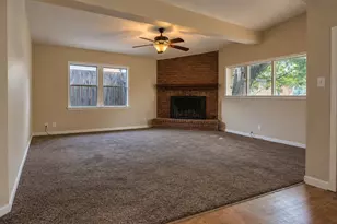 10 Maple Ln, Galveston, TX 77551 - Photo 11