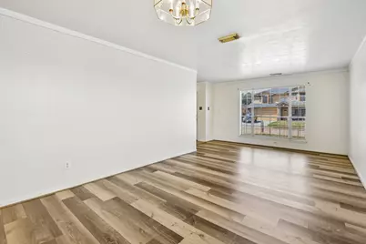 12006 Thornburg Lane, Houston, TX 77067 - Photo 7