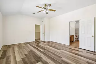 12006 Thornburg Ln, Houston, TX 77067 - Photo 19
