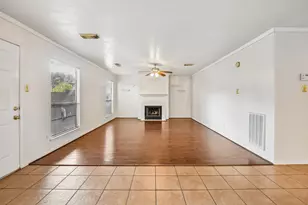 12006 Thornburg Ln, Houston, TX 77067 - Photo 9