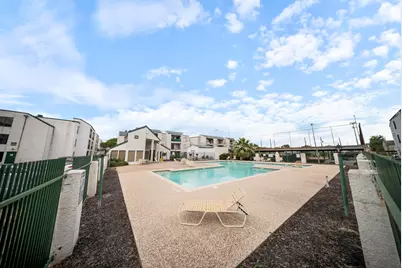 2818 S Bartell Drive #39, Houston, TX 77054 - Photo 7