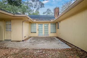18230 Caprice Ln, Houston, TX 77058 - Photo 35