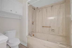18230 Caprice Ln, Houston, TX 77058 - Photo 29