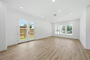 1613 Luzon St, Houston, TX 77009 - Photo 7