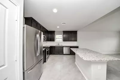 6918 Arcadia Meadow Court, Richmond, TX 77407 - Photo 11