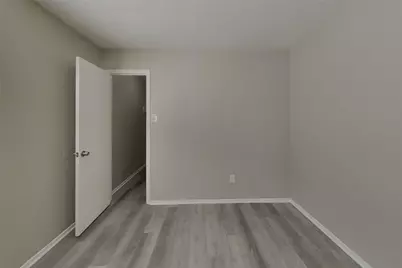 3815 Regency Drive, Houston, TX 77045 - Photo 13