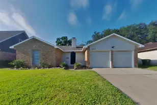 3815 Regency Dr, Houston, TX 77045 - Photo 1