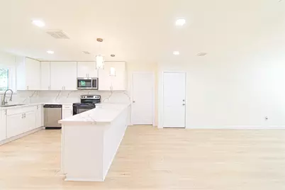 13619 Elm Court, Sugar Land, TX 77498 - Photo 15