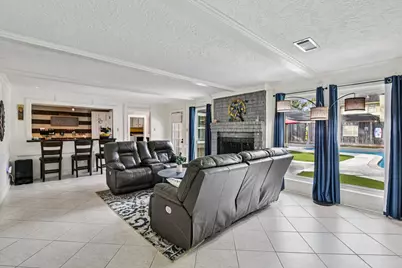 5618 Green Springs Drive, Houston, TX 77066 - Photo 5