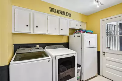 5618 Green Springs Drive, Houston, TX 77066 - Photo 23