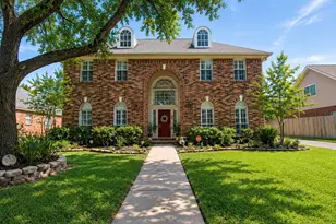 2019 Rosalyn Ct, Sugar Land, TX 77478 - Photo 1