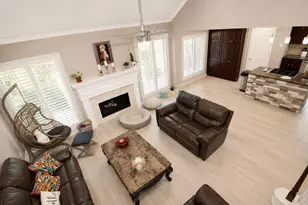 2019 Rosalyn Ct, Sugar Land, TX 77478 - Photo 11
