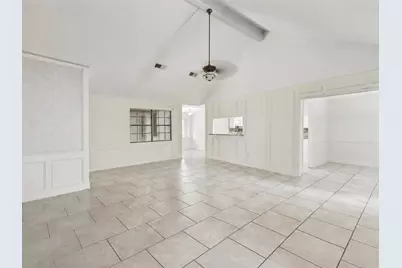 208 Cliffbrook Lane, Cleveland, TX 77327 - Photo 5