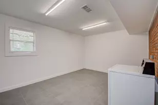 8939 Rockhurst Dr, Houston, TX 77080 - Photo 29