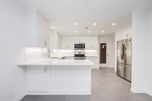 8939 Rockhurst Dr, Houston, TX 77080 - Photo 9