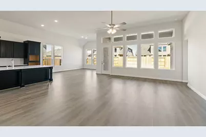18822 Eastwood Ridge Court, Crosby, TX 77532 - Photo 5