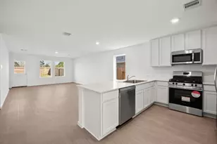 1338 Sea Oats Dr, Crosby, TX 77532 - Photo 5