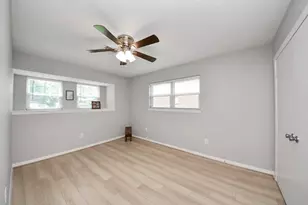 308 Wildwood Ln, Conroe, TX 77301 - Photo 21