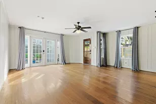 1311 Peden St, Houston, TX 77006 - Photo 11