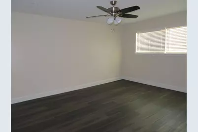 11619 Bowlan Lane, Houston, TX 77035 - Photo 19