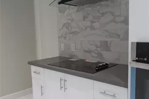 11619 Bowlan Ln, Houston, TX 77035 - Photo 11