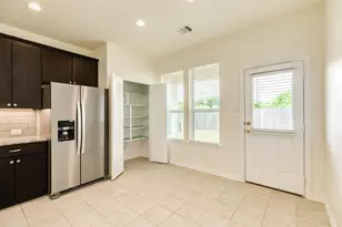 1301 Scarlet Mountain Dr, Rosharon, TX 77583 - Photo 13