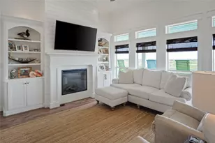 1180 Lagoon Dr, Crystal Beach, TX 77650 - Photo 11