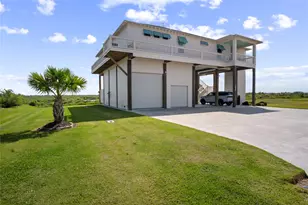 1180 Lagoon Dr, Crystal Beach, TX 77650 - Photo 47