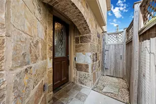 328 Bomar St, Houston, TX 77006 - Photo 5