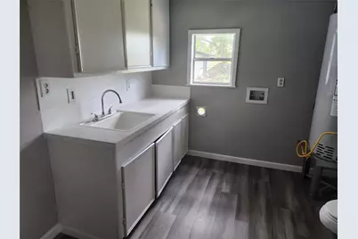 549 E New York Street, Brazoria, TX 77422 - Photo 25