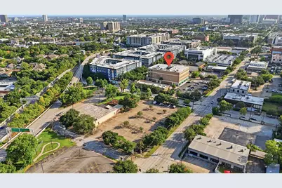 3401 Louisiana Street #207, Houston, TX 77002 - Photo 5