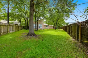 3202 Forestwood Dr, Bryan, TX 77801 - Photo 17