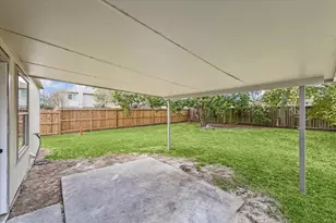 218 Diamond Bay Dr, Dickinson, TX 77539 - Photo 31