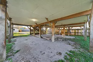 506 Oklahoma Ave, Bacliff, TX 77518 - Photo 27