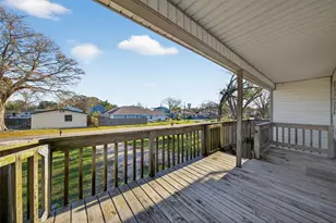 506 Oklahoma Ave, Bacliff, TX 77518 - Photo 23