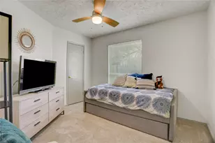 13710 Wood River Dr, Houston, TX 77085 - Photo 15