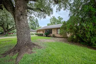 513 Frankie St, Wharton, TX 77488 - Photo 5