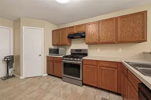 8907 Rainesville Ln, Houston, TX 77075 - Photo 17