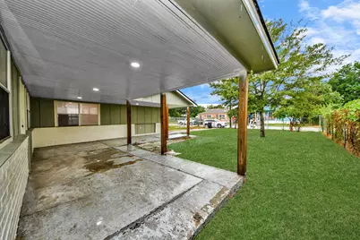 207 E Defee Avenue, Baytown, TX 77520 - Photo 7