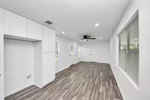 207 E Defee Ave, Baytown, TX 77520 - Photo 19