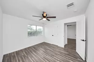 207 E Defee Ave, Baytown, TX 77520 - Photo 25