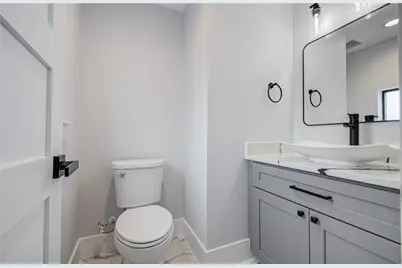 7016 Staffordshire Boulevard #F, Houston, TX 77030 - Photo 15